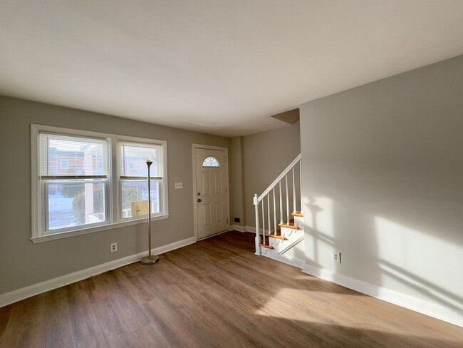 Building Photo - Charming 2 Bedroom/2 Bathroom Townhome in Joseph Lee Neighborhood, Baltimore, MD!