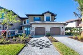 Foto principal - 15336 Lucerna St