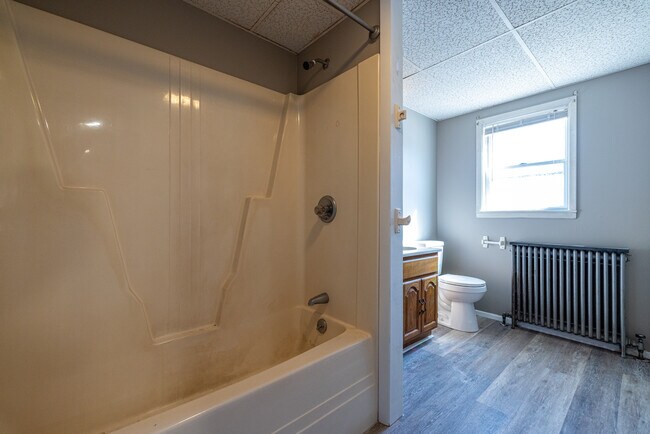 Baño - 138 Sanders Rd