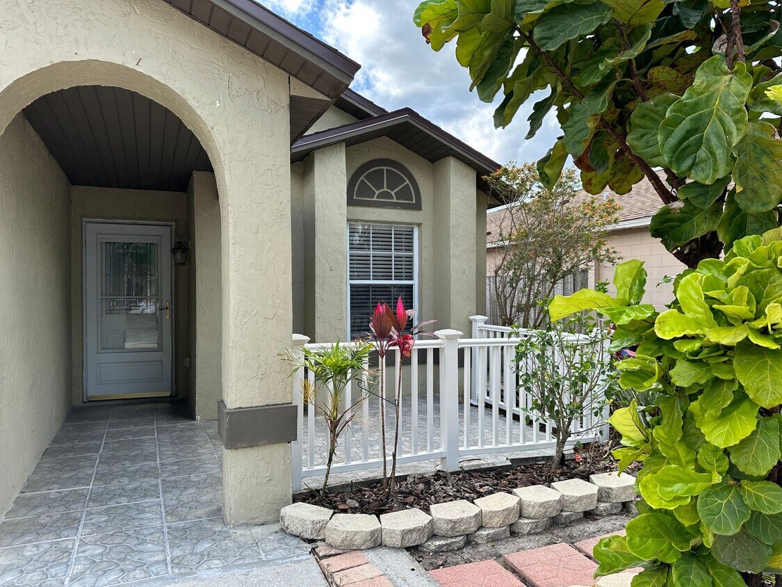 7853 Chediston Cir, Orlando, FL 32817 House Rental in Orlando, FL