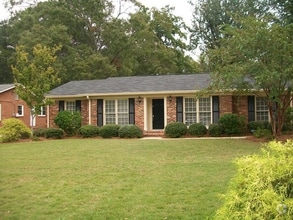 Building Photo - 5820 Windsor Dr