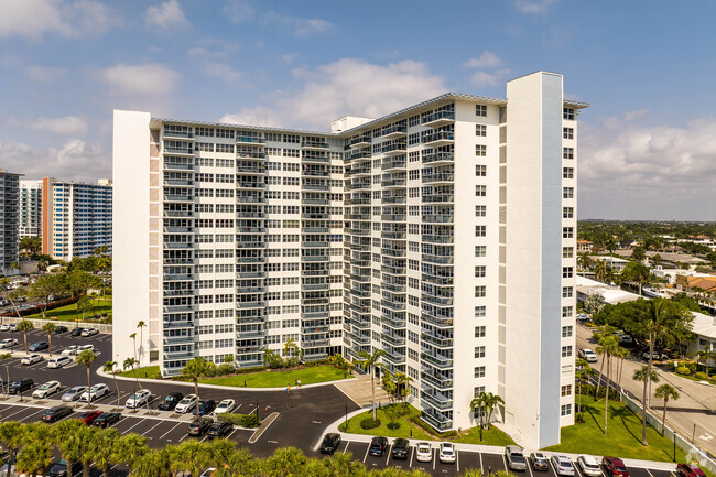 Building Photo - Coral Ridge Towers East