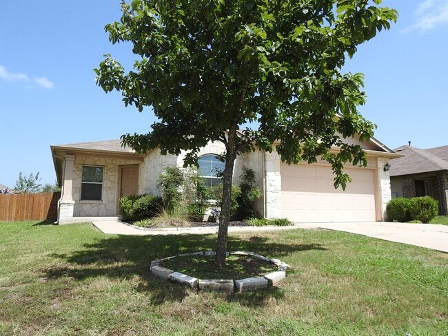 Building Photo - 424 Langely