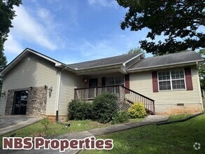 Building Photo - 119 N Clover Hill Ridge Rd