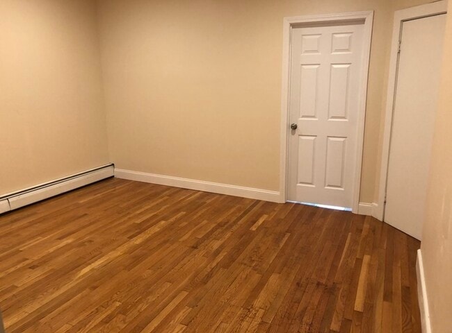 Foto del edificio - 883 Harrison Ave