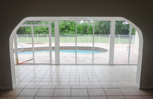 Foto del edificio - 11550 Sundance Ln