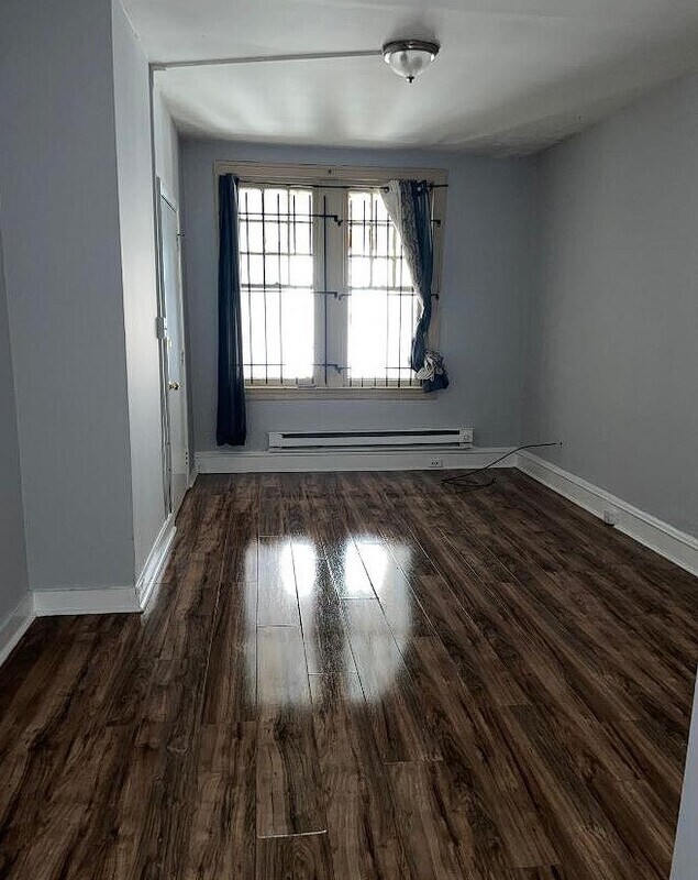 Foto del edificio - 4942 N 7th St