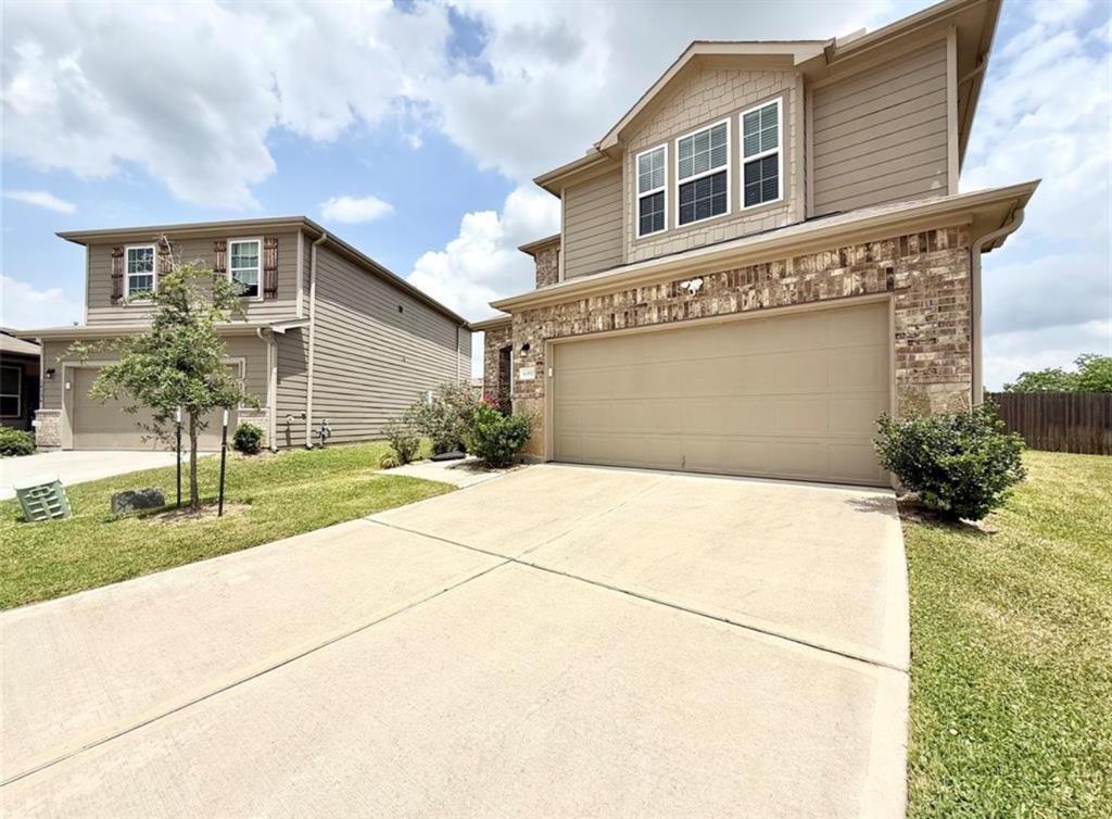 Foto principal - 14502 Chasing Bend Dr