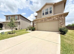 Building Photo - 14502 Chasing Bend Dr