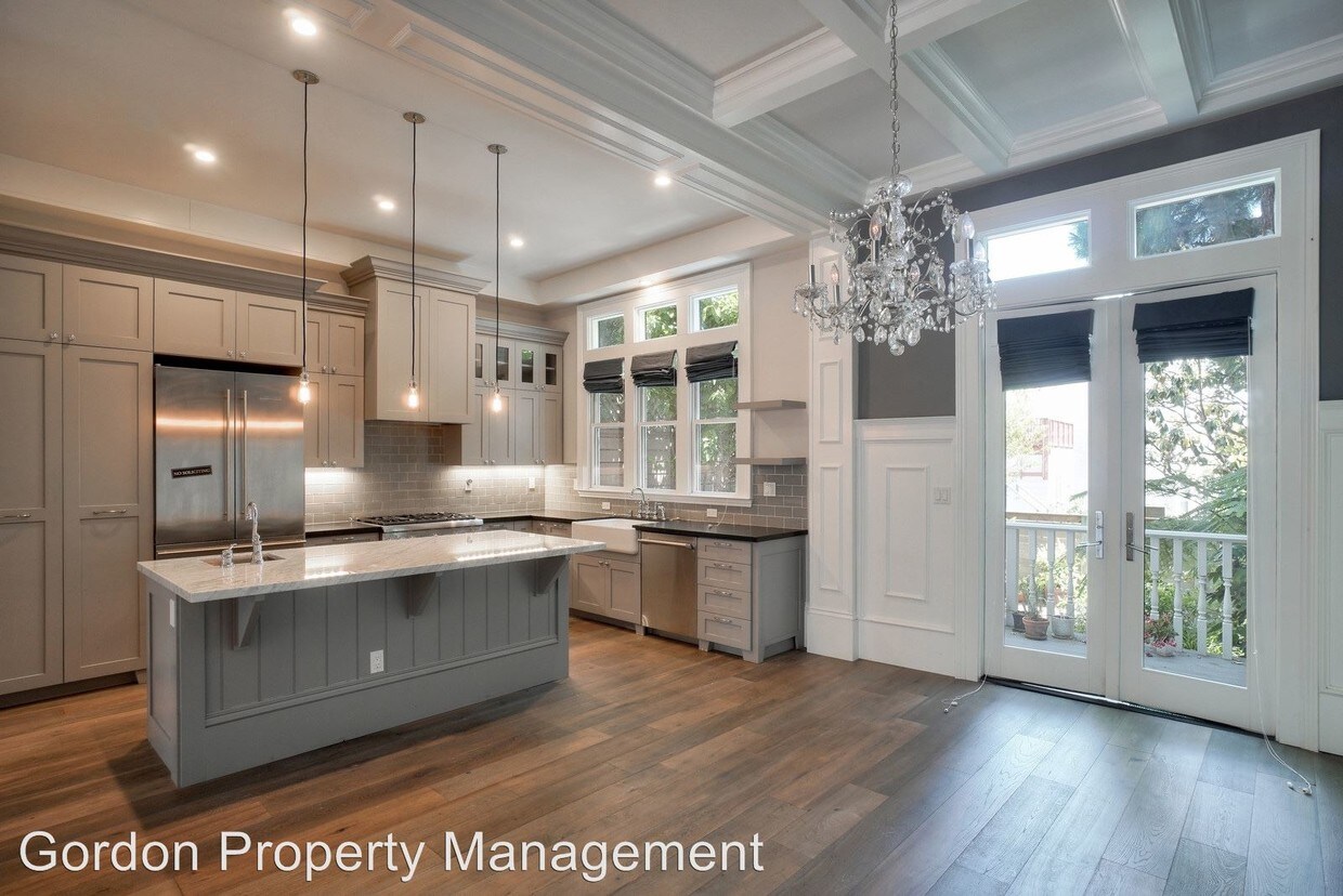 Primary Photo - 3 br, 2 bath House - 2107 Bush Street
