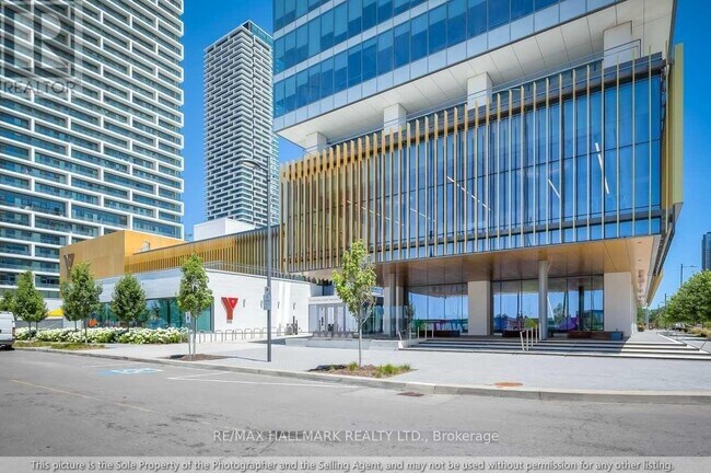 Building Photo - 5 Buttermill Ave.