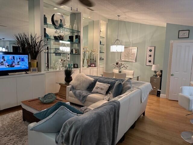 Foto del edificio - 9303 Chapman Oak Ct