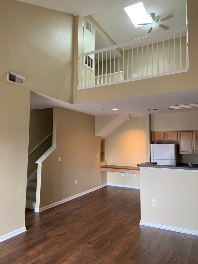 5132 Brittney Elyse Cir Unit J, Centreville, VA 20120 Condo for Rent