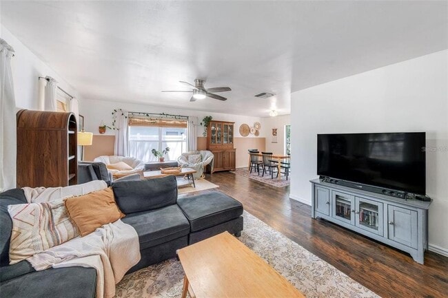 Building Photo - 8619 Veridian Dr