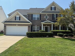Building Photo - 1538 Castle Way