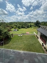 Building Photo - 1630 Round House Rd