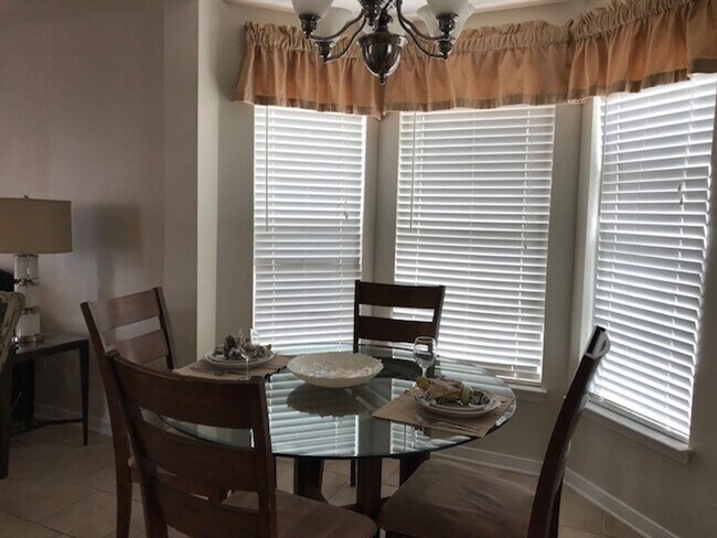 Building Photo - Price Reduced - Beautiful townhome in grea...