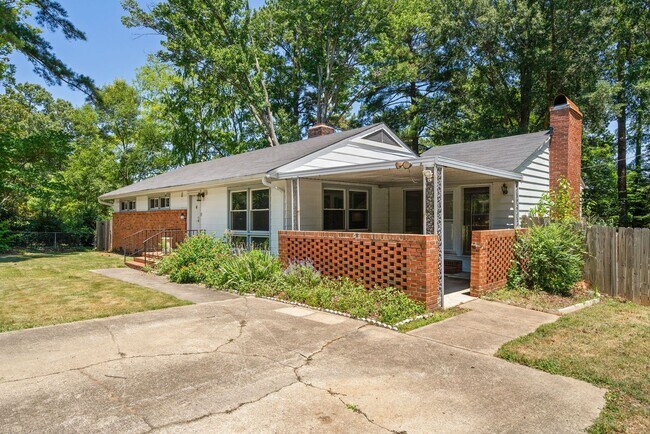 Building Photo - Updated Ranch Near Millbrook Highschool Wi...