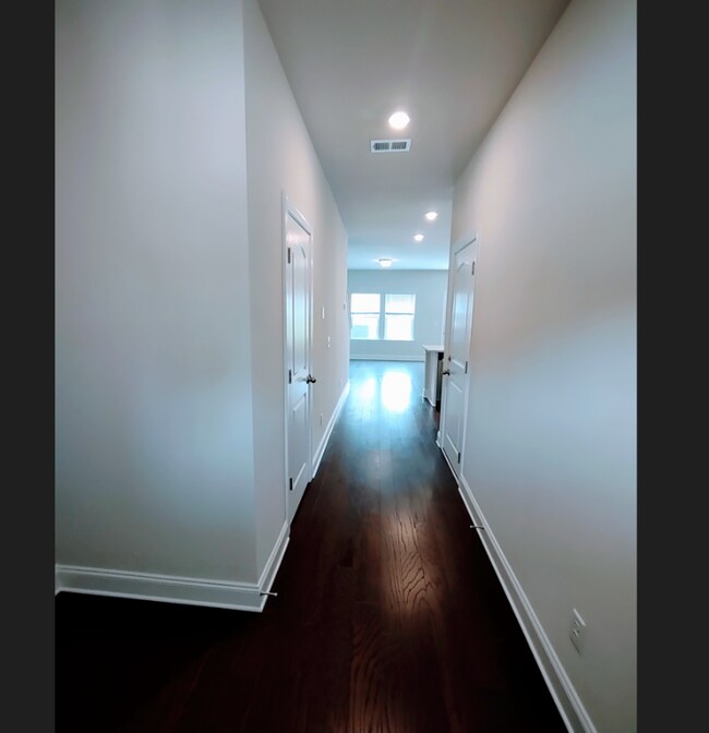 Foto del edificio - 1729 Tahoma Dr