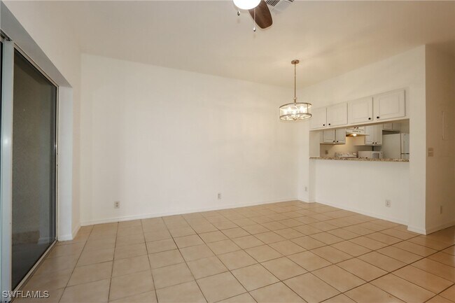 Building Photo - 10034 Poppy Hill Dr