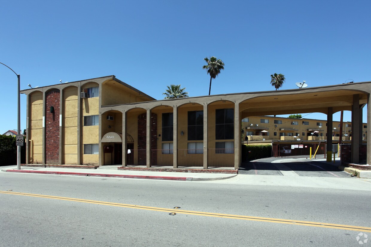 Foto del edificio - Sommerset Apartments