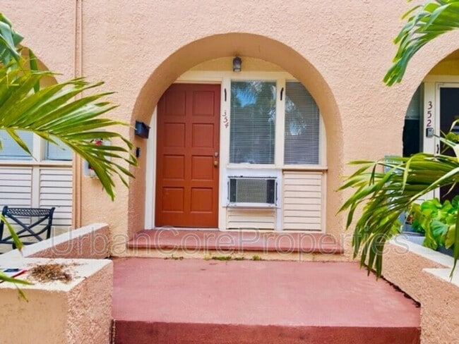 Foto del edificio - 354 13th Ave NE