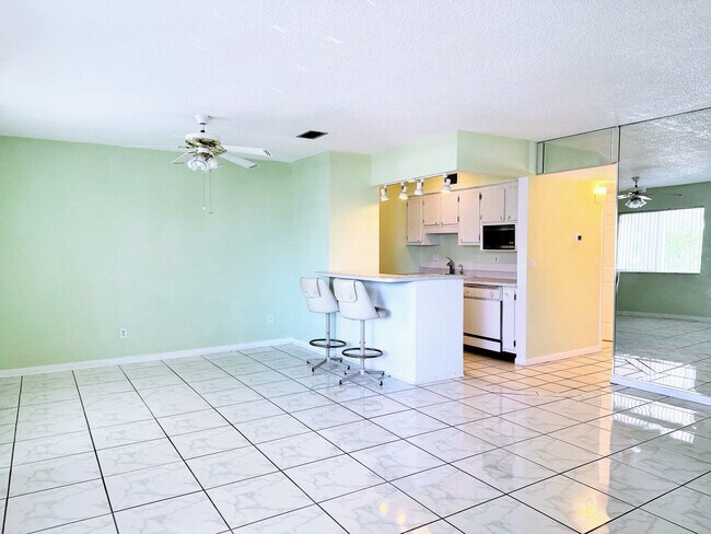 Foto del edificio - 1235 S Highland Ave