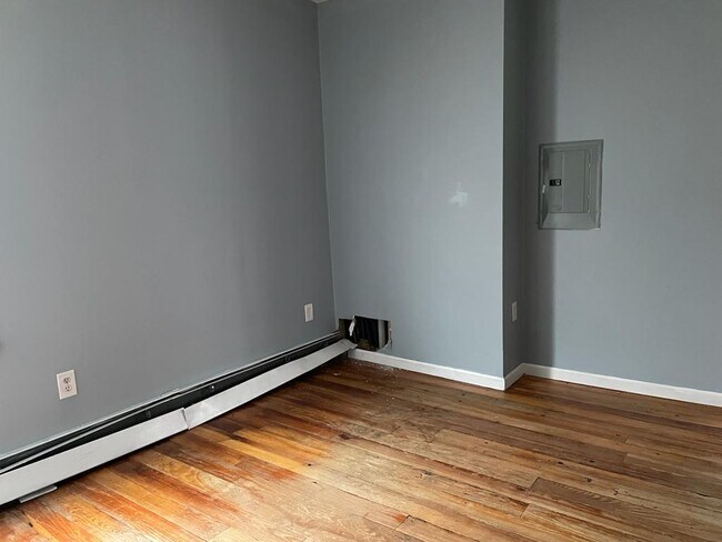 Building Photo - 205 Rathbun St