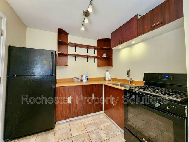 Foto del edificio - 1032-1034 Exchange Street