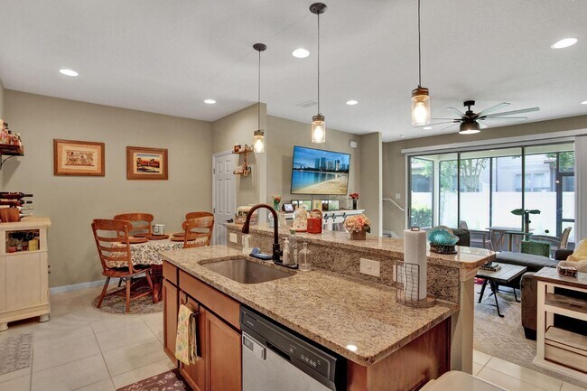 Building Photo - 7036 Beauhaven Ct