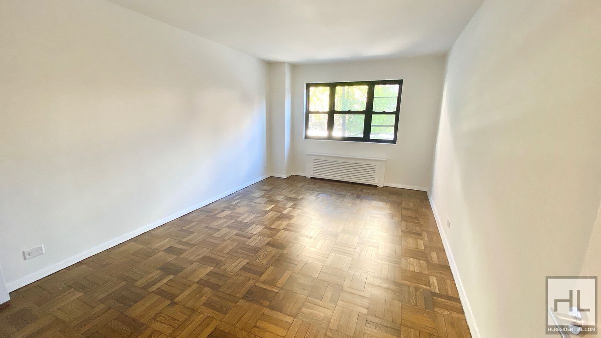 Primary Photo - EAST 35 STREET