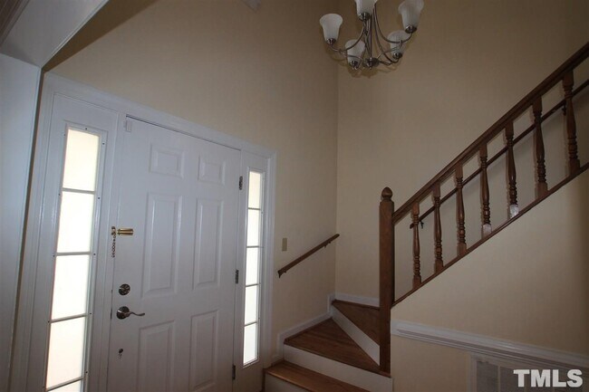 Building Photo - 104 Kirkfield Dr