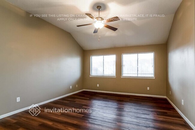 Foto del edificio - 21492 Palace Pines Dr