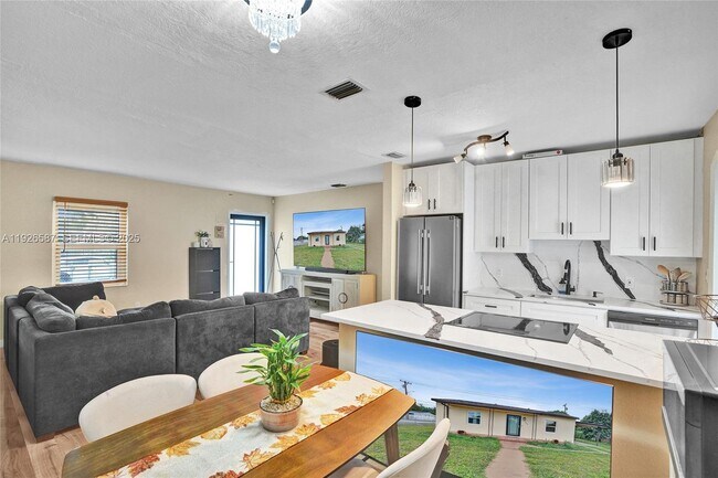 Building Photo - 1300 NW 87th St