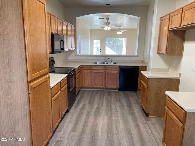 Foto del edificio - 1933 W Thompson Way