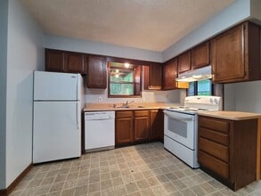 Building Photo - 7810 Stevensville-Baroda Rd