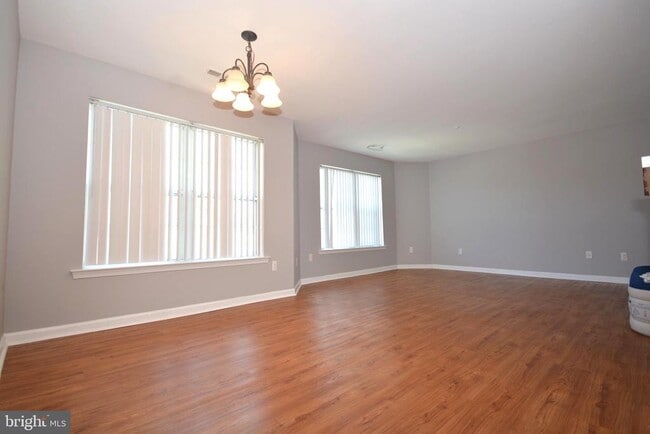 Foto del edificio - 2011 Starlight Ln