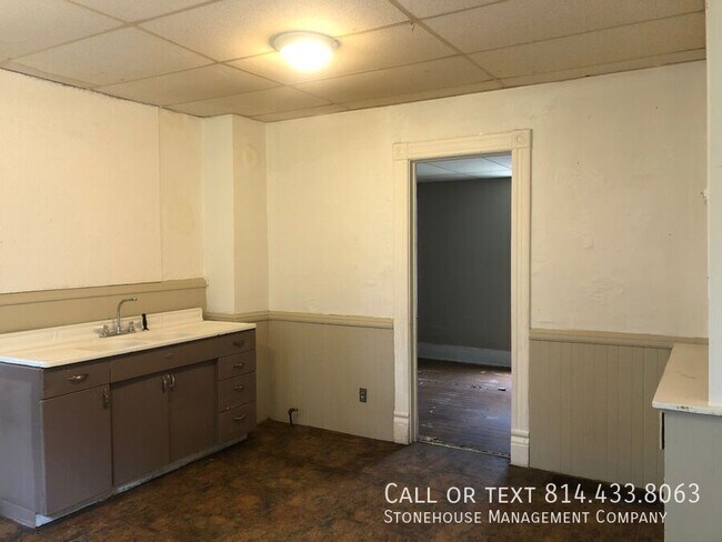 Foto del edificio - 613 E 13th St