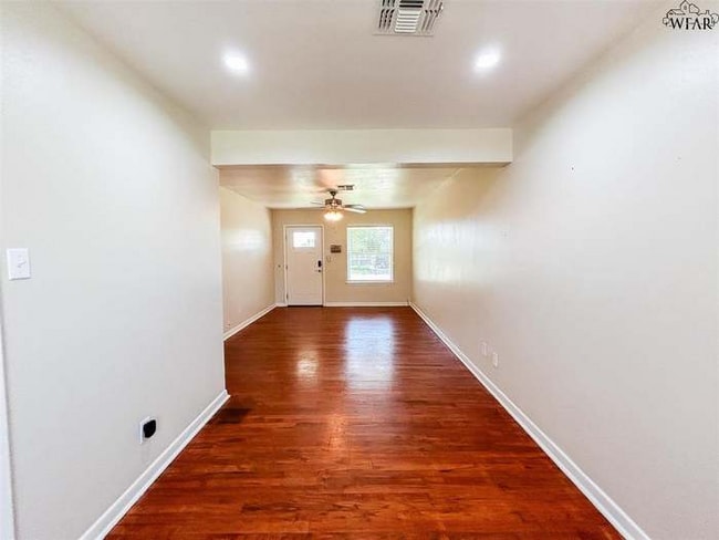 Foto del edificio - 1514 Christine Rd