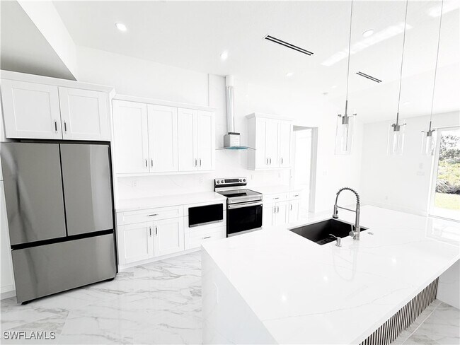 Foto del edificio - 852 Chipley St E