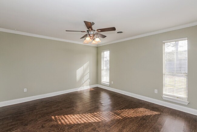 Foto del edificio - 140 Trimble St