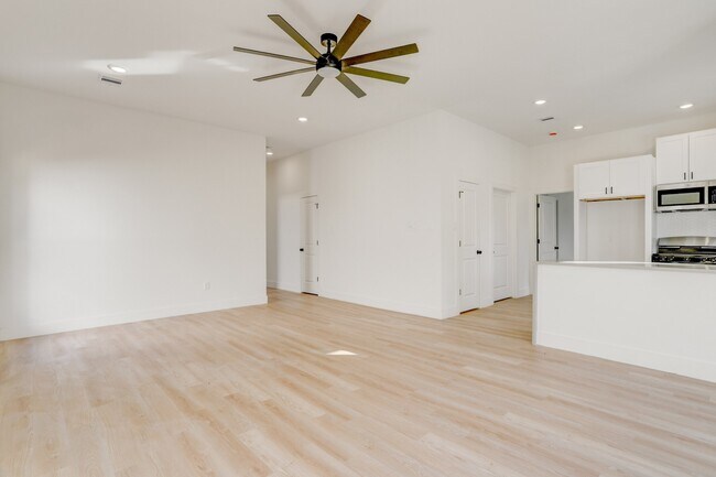 Building Photo - 10518 Ashville Dr
