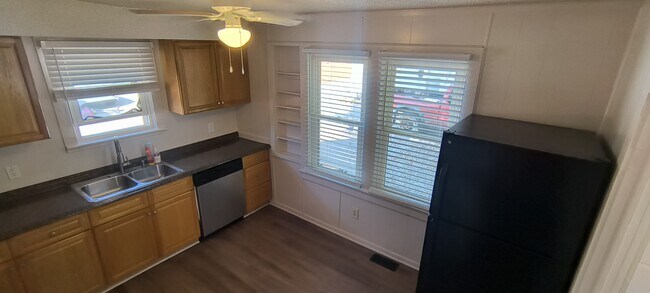 Cocina - 4104 Elledge Dr