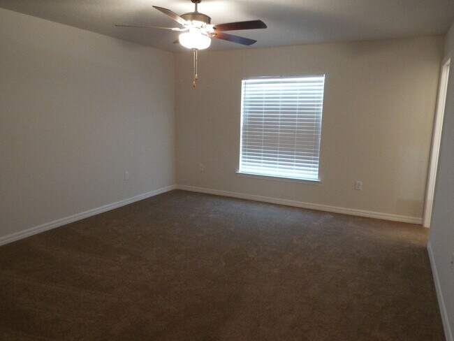 Building Photo - 3507 SW 155th Ln