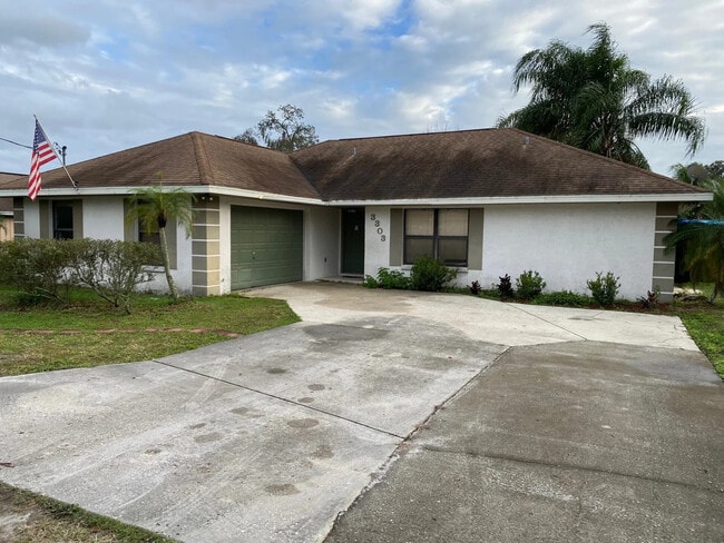 Photo - 3303 Chipman St House