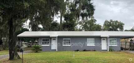 Building Photo - 727 NE 4th St