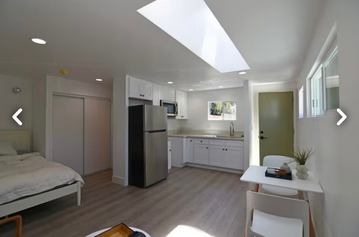 Foto principal - 2712 Westwood Blvd