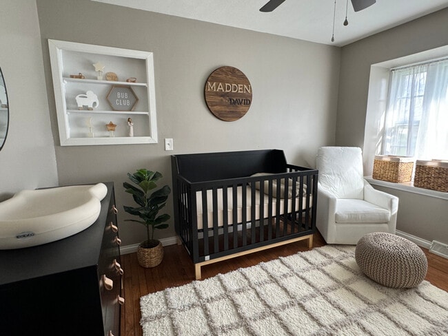 Building Photo - 637 2nd St