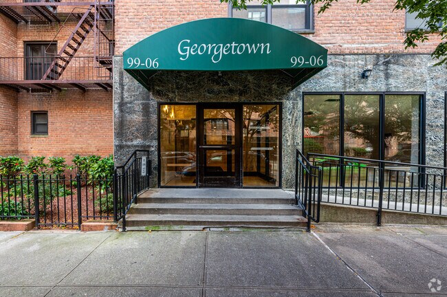 Entrance Photo - Sherwood Village