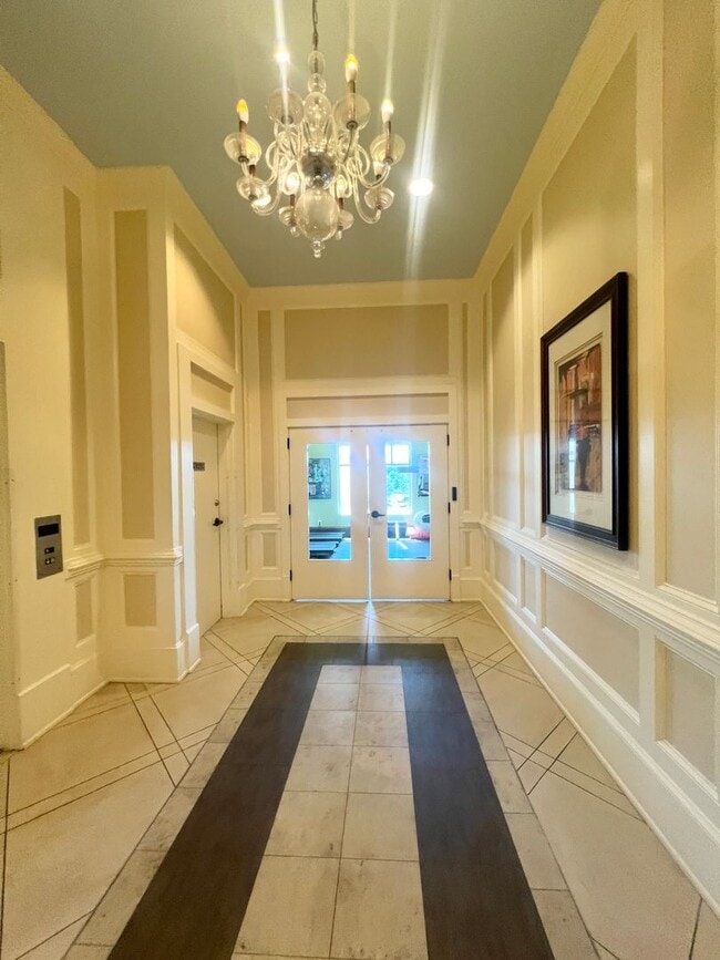 Building Photo - Mayfaire Townview 3rd floor 2BR unit with ...